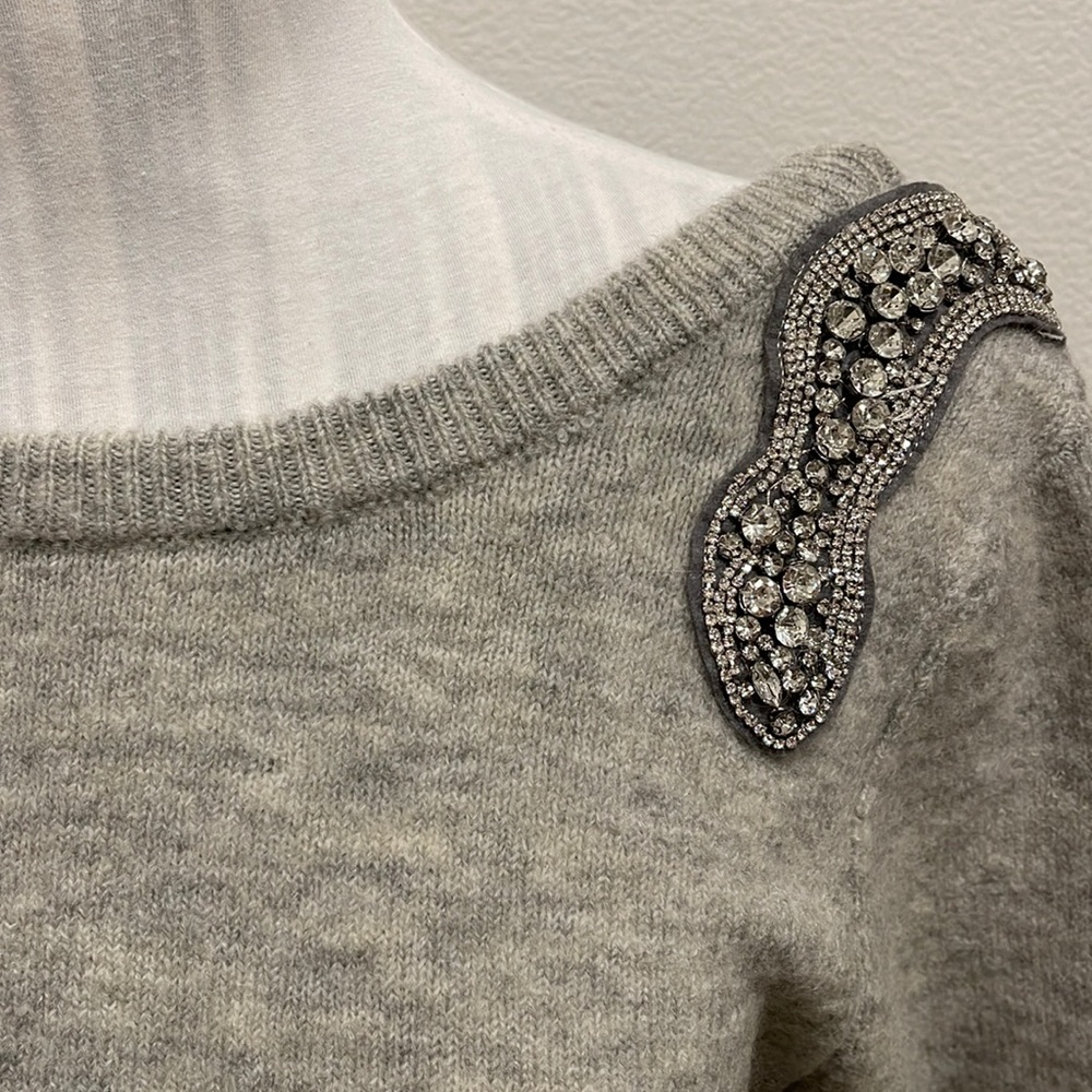 New sweater. Available Size S/M  and M/L - Picture 4 of 11